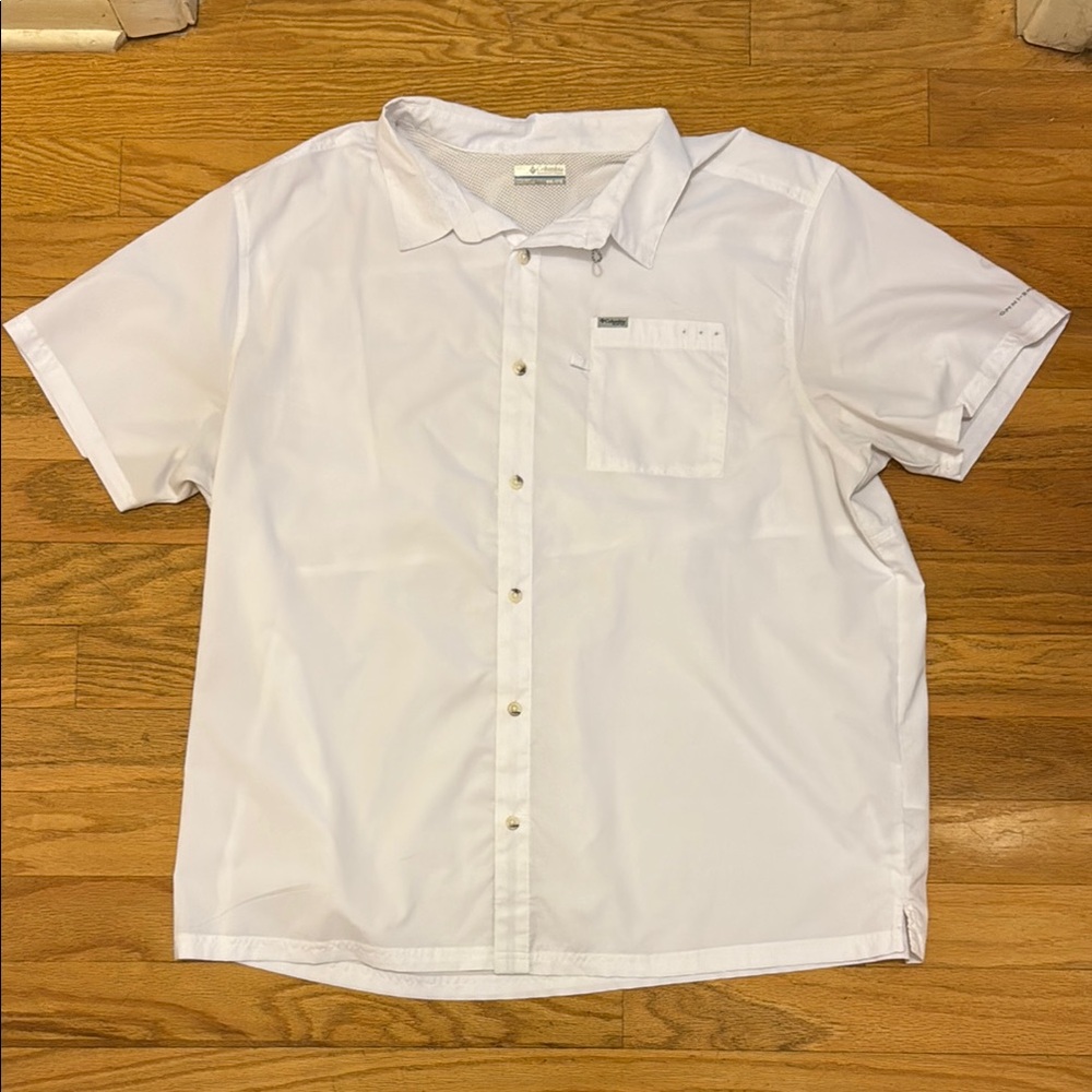 Men's White Short Sleeve Shirt